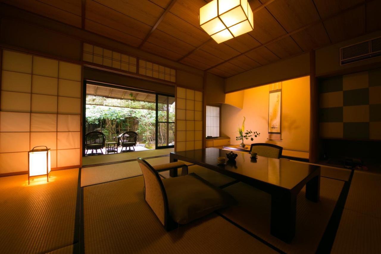 Yakakutei Hotel Киришима Екстериор снимка