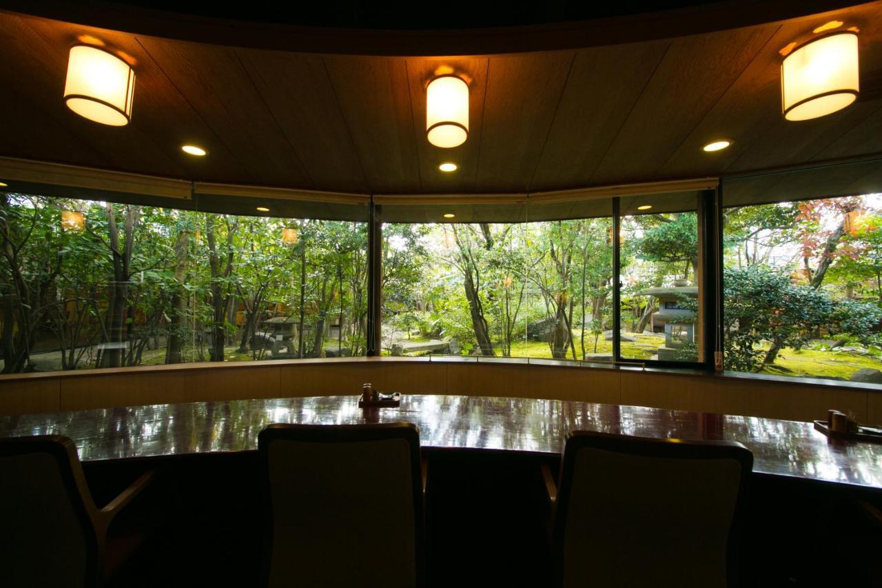 Yakakutei Hotel Киришима Екстериор снимка