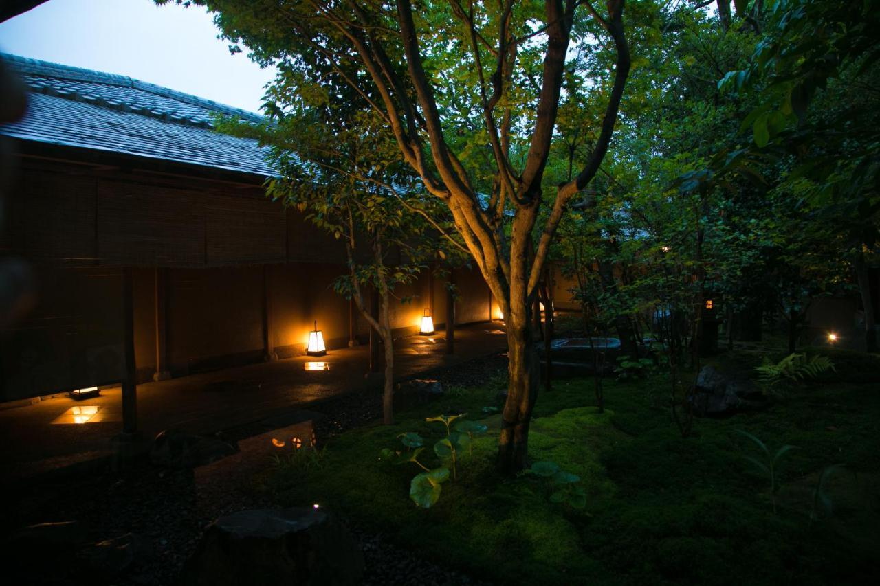 Yakakutei Hotel Киришима Екстериор снимка